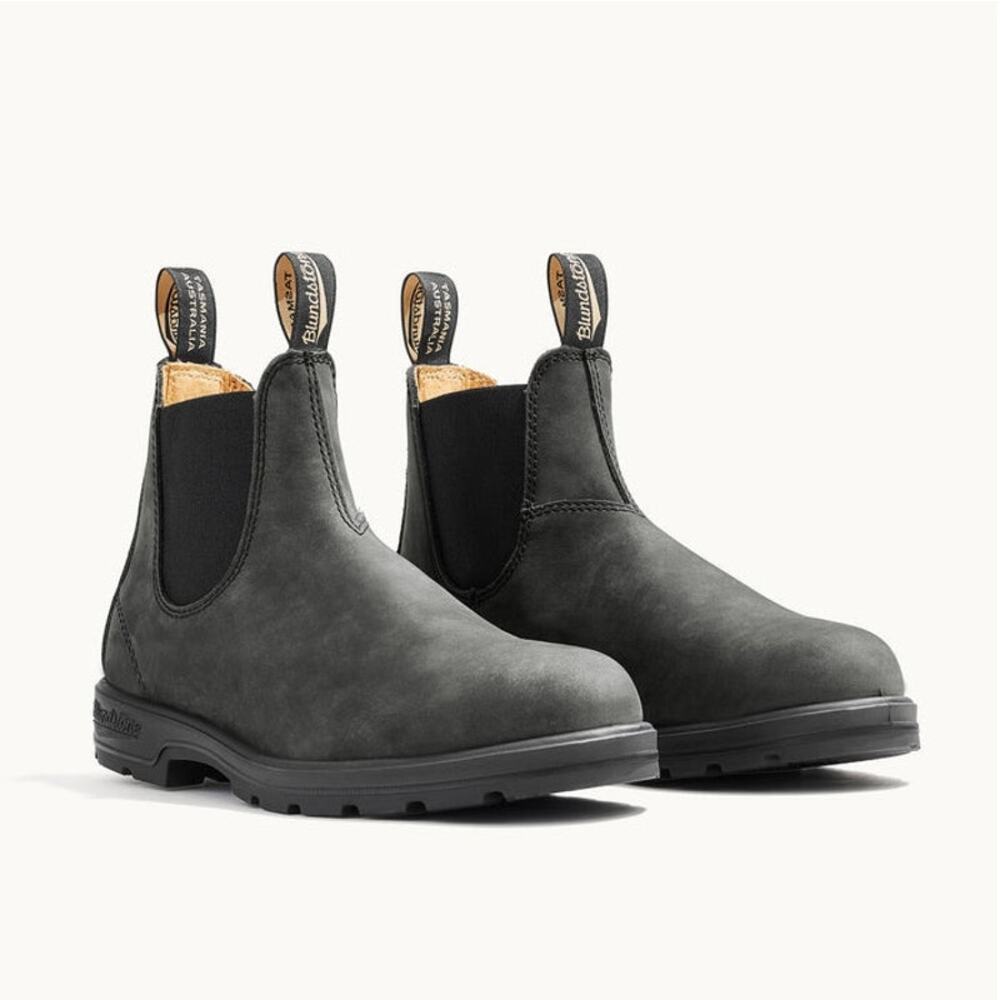 Blundstone Women's Classics #587 Rustic Black Leather Chelsea Boots Pull On